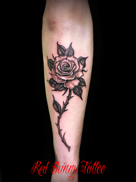 花 植物 タトゥーデザイン flower tattoo　バラ